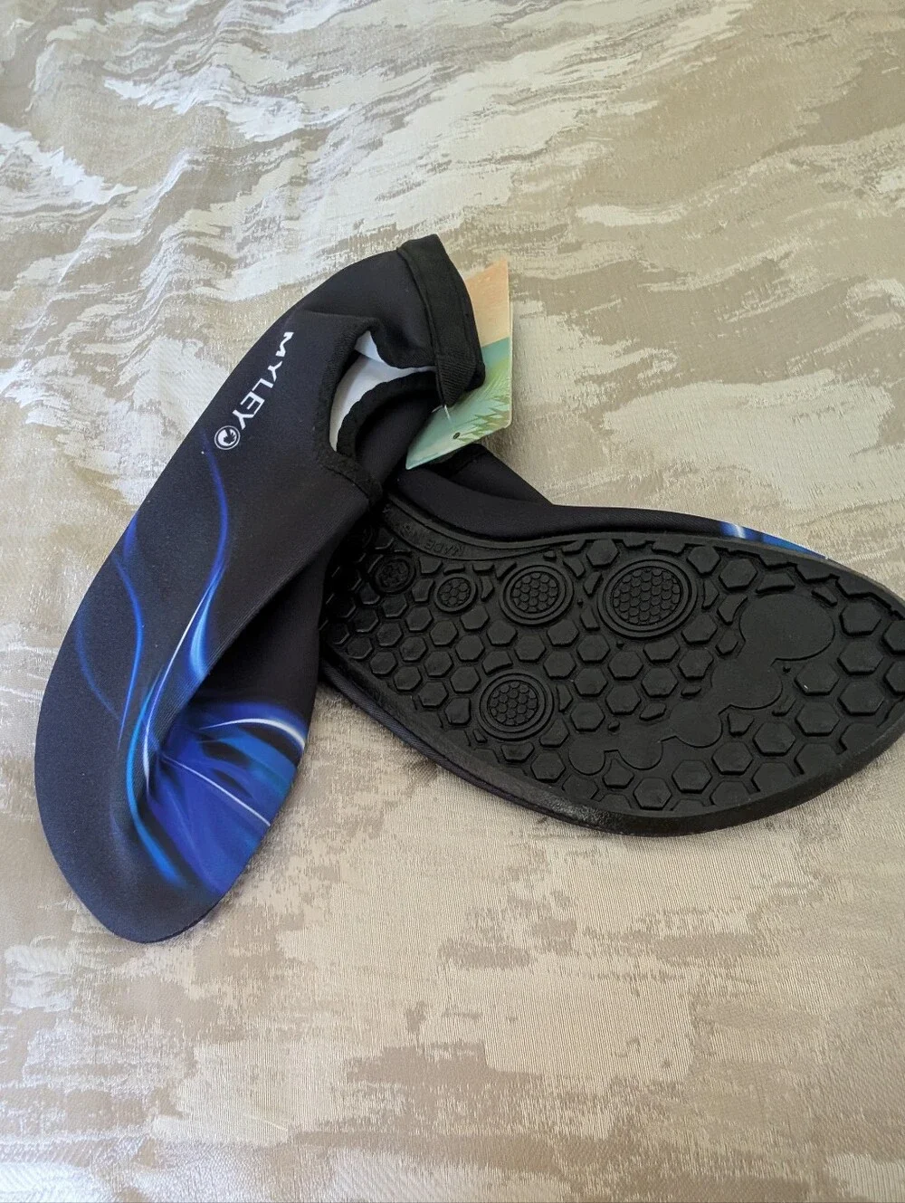 MYLEYON BLACK 🖤/BLUE 💙 FLAME ACCENT WATER-RESISTENT SLIP-ON SHOES